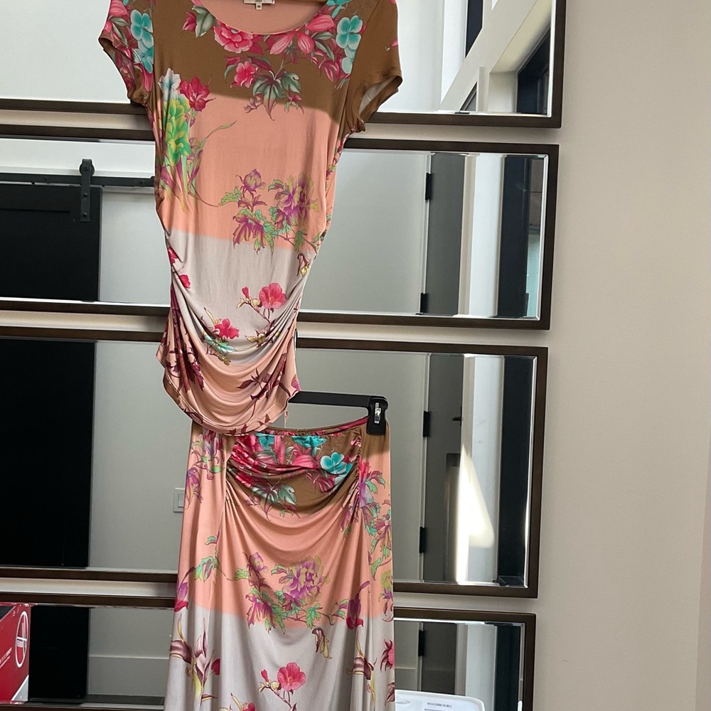 Beautiful Etro-Floral Draped 2-piece top and skirt ensemble.